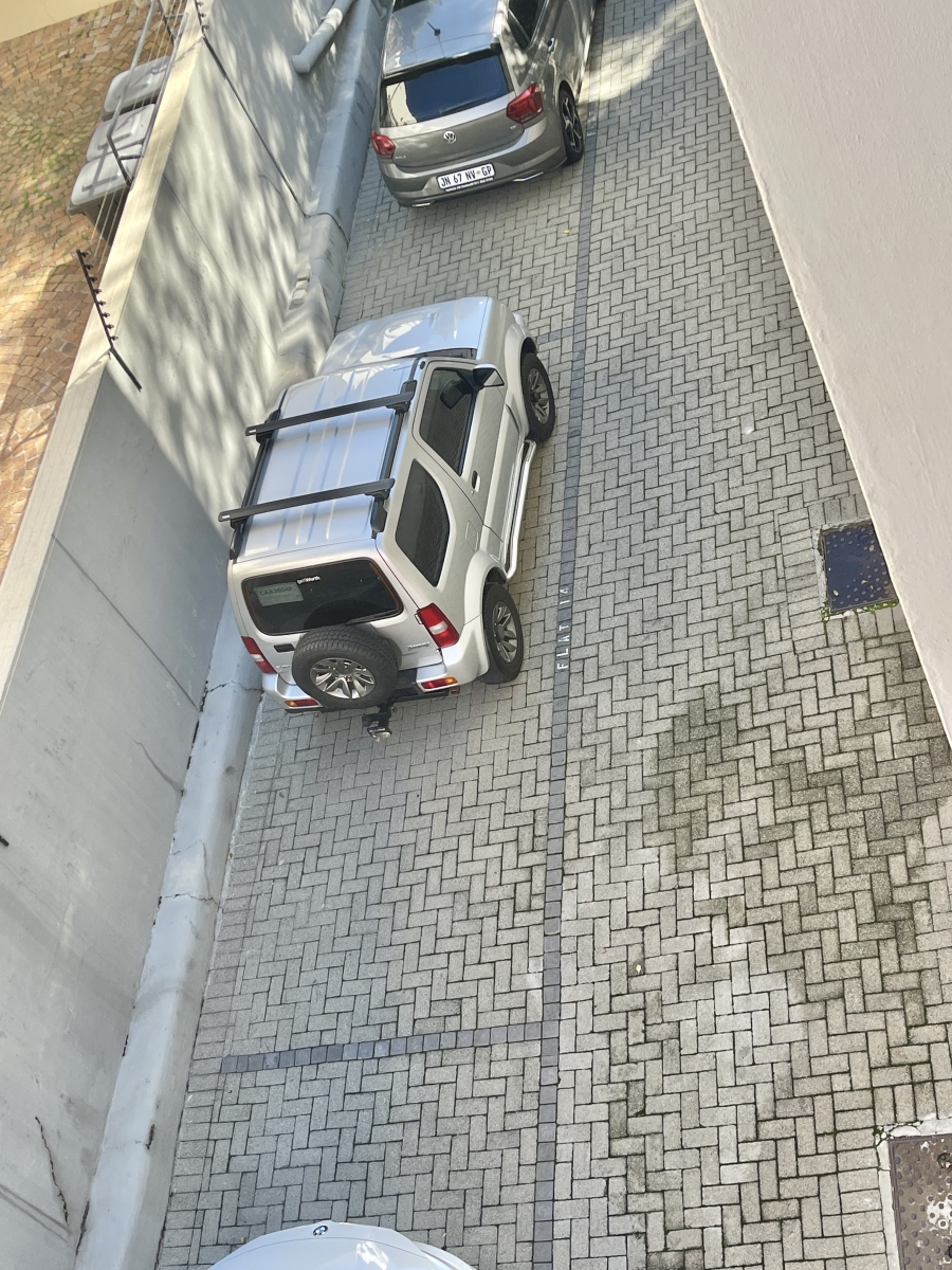 2 Bedroom Property for Sale in Gardens Western Cape